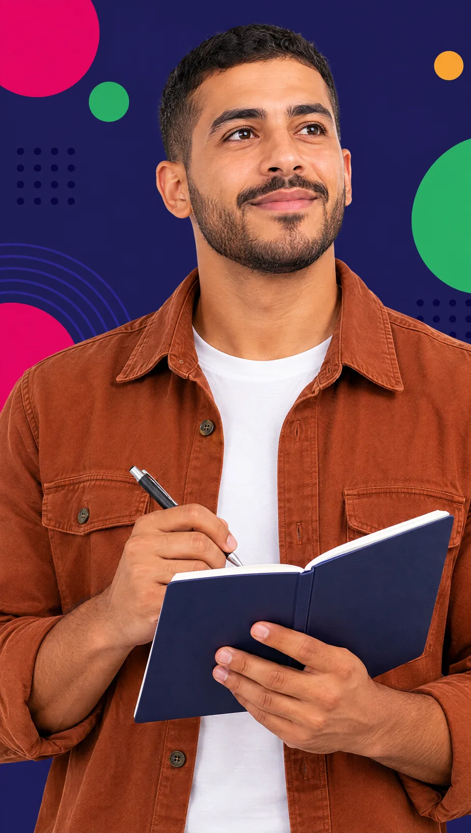 Un apprenant commence son parcours, carnet en main